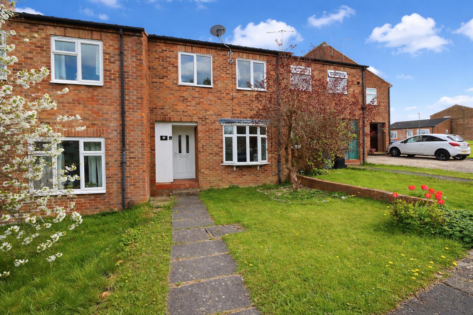2 bed property in Holme Hall Crescent, Chesterfield